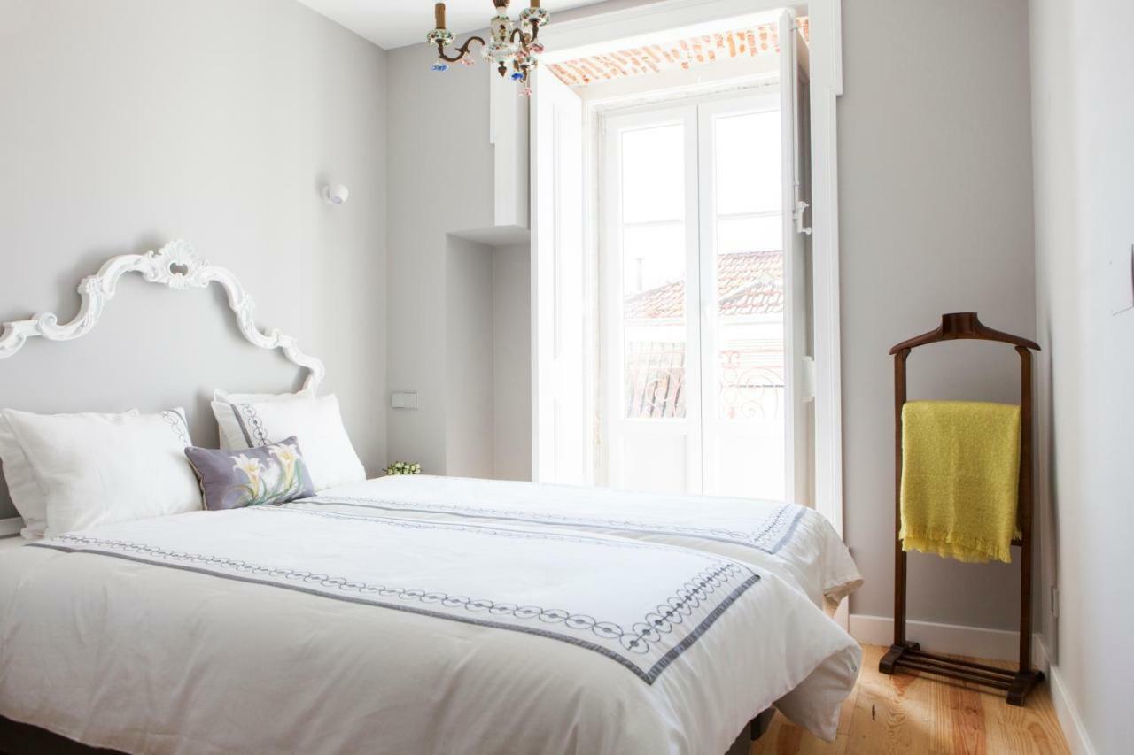 Alfama Sophisticate Flat With Balconies 2Bedrs 2Baths & Ac In 19Th Century Building Historic Center Apartman Lisboa Kültér fotó